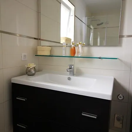 Mantinela Apartman