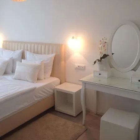 Mantinela Apartment