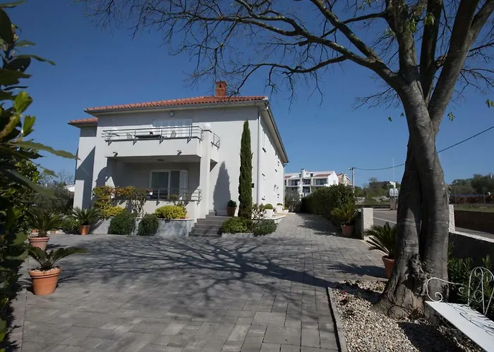 Mantinela Apartment